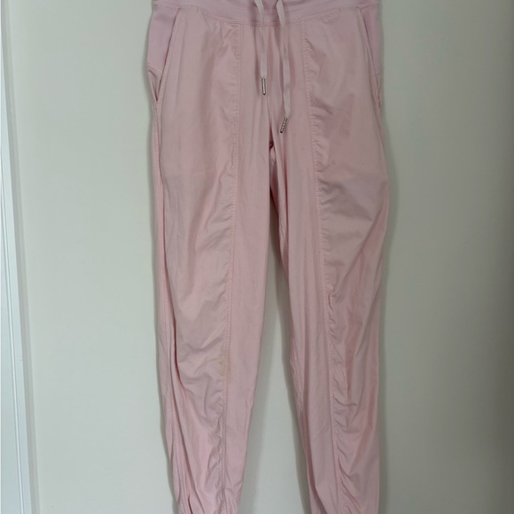 Lululemon Lined Studio Pant Light Pink Joggers Size 4 - Picture 2 of 6